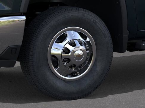 New 2026 Chevrolet Silverado 3500 LT image 33