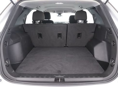 Used 2021 Chevrolet Equinox LT FWD image 27