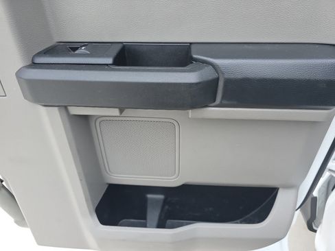 Used 2019 Ford F250 XL w/ Power Equipment Group image 18