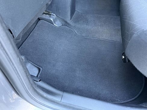 Used 2015 Honda Fit EX image 18