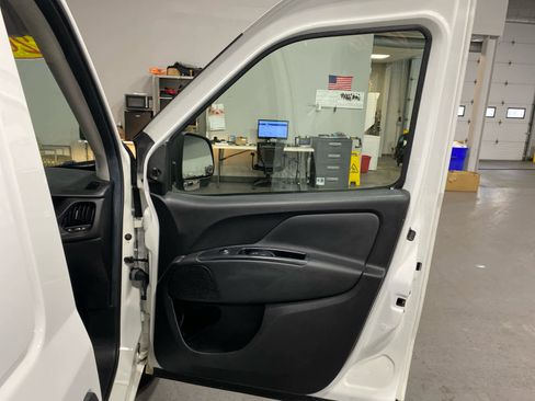 Used 2019 RAM ProMaster City Tradesman image 25
