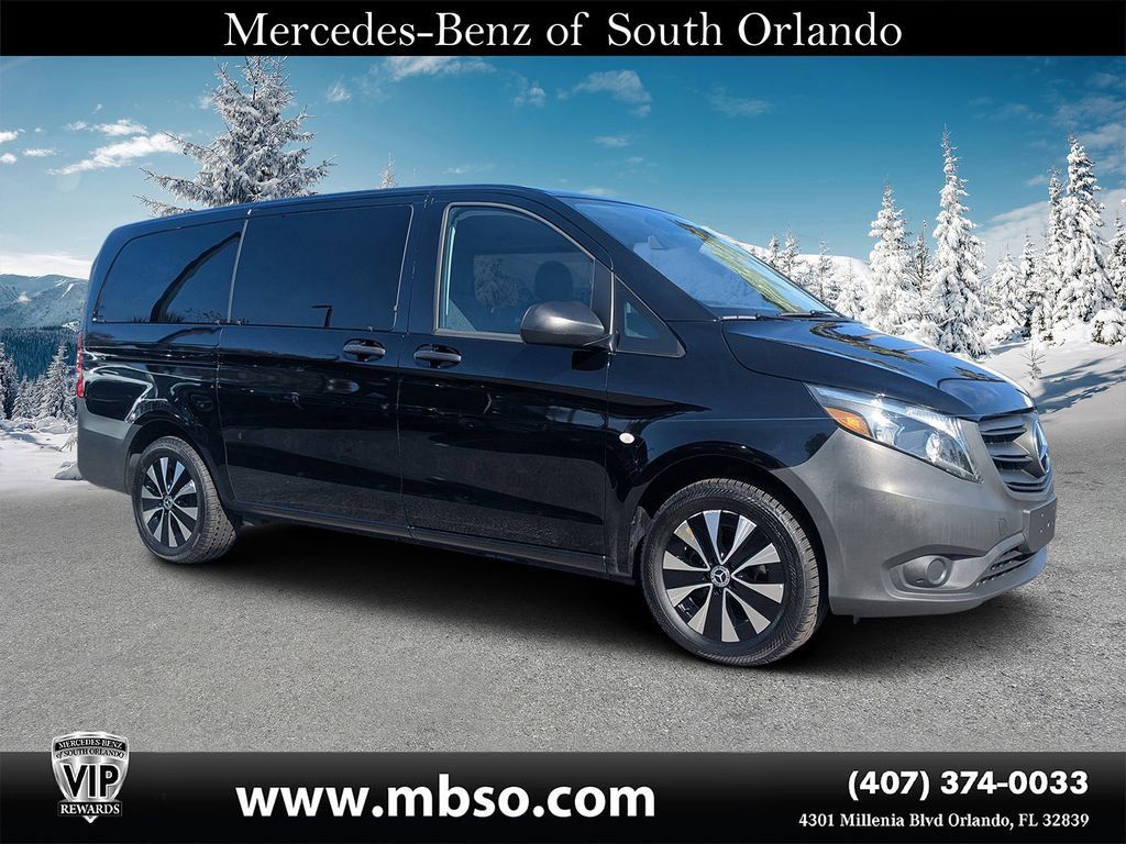 Used 2023 Mercedes-Benz Metris Passenger image 1