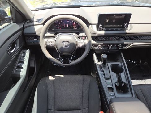 Used 2023 Honda Accord EX image 25