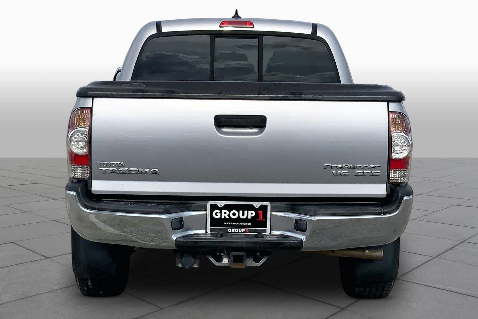 Used 2015 Toyota Tacoma PreRunner w/ SR5 Package RWD image 5