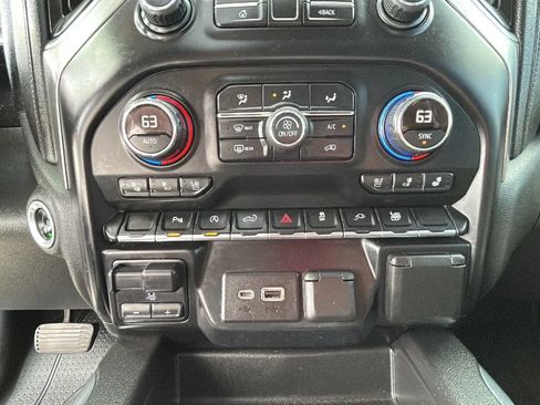 Used 2019 Chevrolet Silverado 1500 LTZ w/ LTZ Texas Edition AWD/4WD image 24