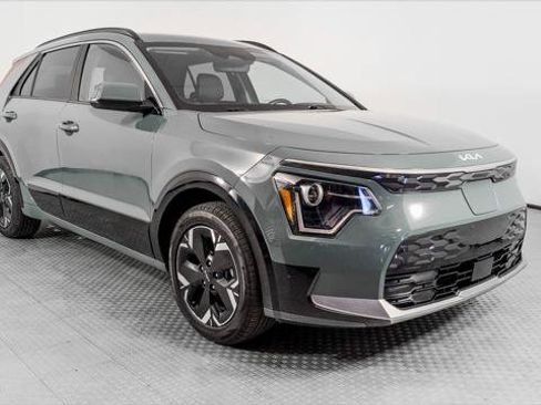 Used 2023 Kia Niro Wind FWD image 11