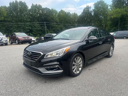 Used 2016 Hyundai Sonata Limited w/ Option Group 05 FWD image 2