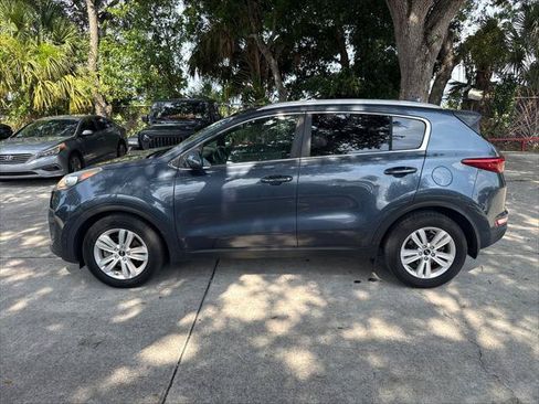 Used 2018 Kia Sportage LX w/ LX Popular Package FWD image 11