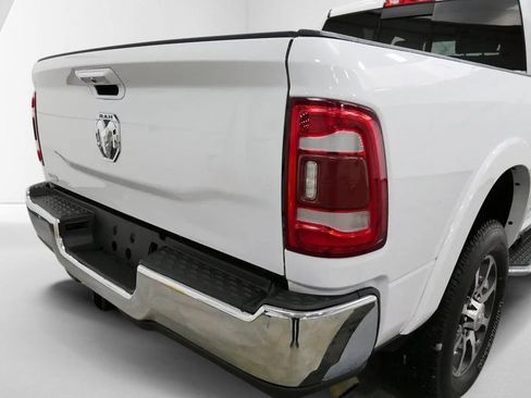 Used 2022 RAM 3500 Limited AWD/4WD image 9