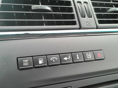 Used 2007 Buick LaCrosse CXL w/ Chromed Appearance Package FWD image 27
