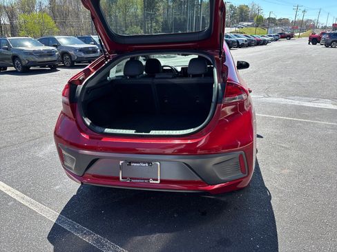 Used 2022 Hyundai Ioniq SE image 51