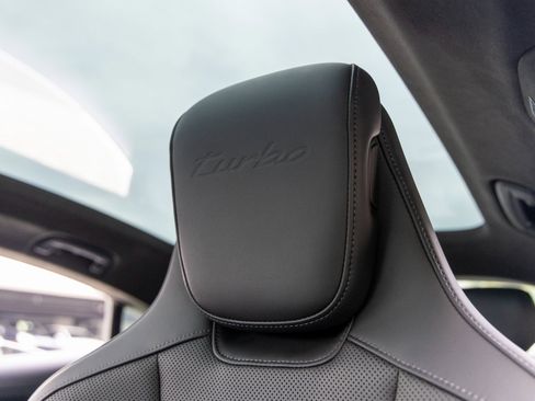 Certified 2022 Porsche Taycan Turbo image 27