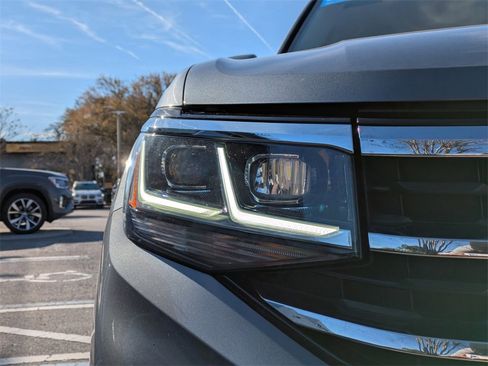 Certified 2023 Volkswagen Atlas SEL image 10