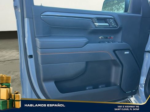 Used 2025 GMC Sierra 1500 AT4 w/ AT4 Premium Package image 12