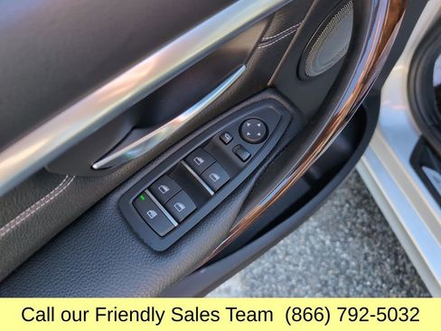Used 2018 BMW 340i xDrive Sedan w/ Executive Package image 14