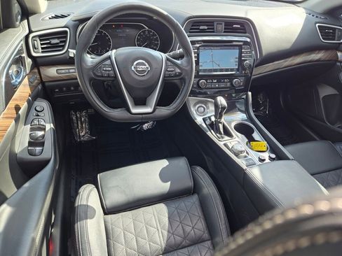 Used 2018 Nissan Maxima FWD image 17