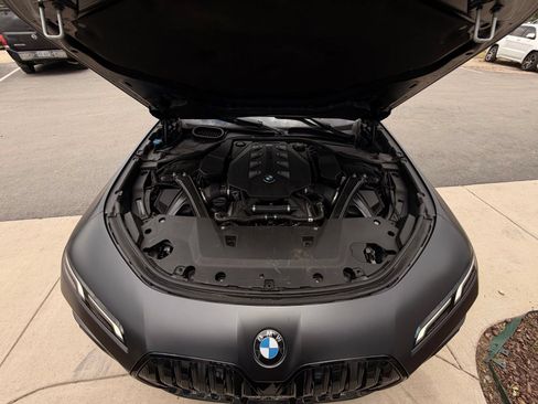 Used 2023 BMW 760i xDrive AWD/4WD image 75