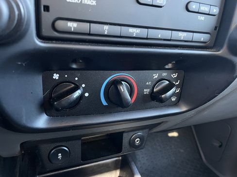 Used 2011 Ford Ranger Sport w/ Bright Trim Group image 17