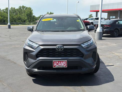Used 2024 Toyota RAV4 XLE AWD/4WD image 2