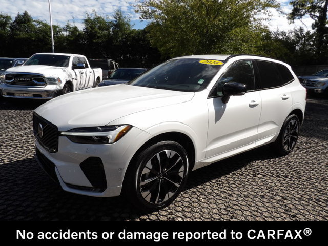 Certified 2026 Volvo XC60 B5 Plus AWD/4WD image 5