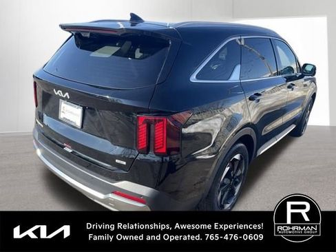 Certified 2025 Kia Sorento SX Prestige image 4