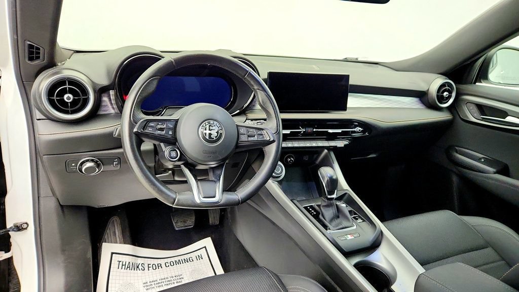 Used 2024 Alfa Romeo Tonale Ti AWD/4WD image 11