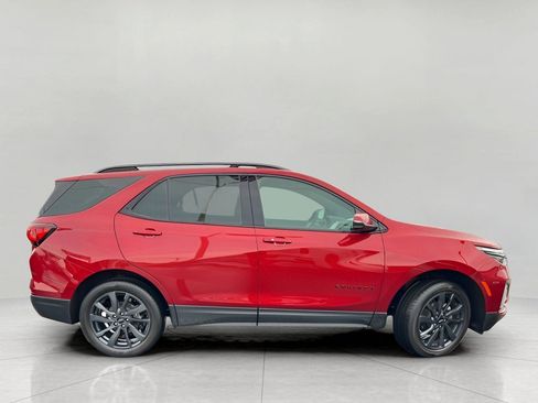 Used 2024 Chevrolet Equinox RS w/ RS Leather Package image 9