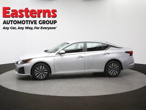 Used 2023 Nissan Altima 2.5 SV AWD/4WD image 58