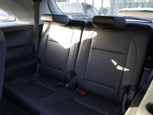 Used 2015 Acura MDX FWD image 17