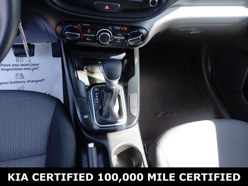 Certified 2025 Kia Soul LX image 13