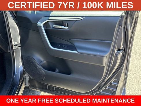 Used 2021 Toyota RAV4 XLE AWD/4WD image 8