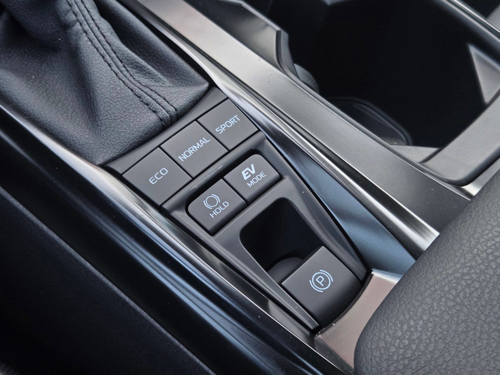 Certified 2026 Toyota Camry SE w/ Convenience Package FWD image 17