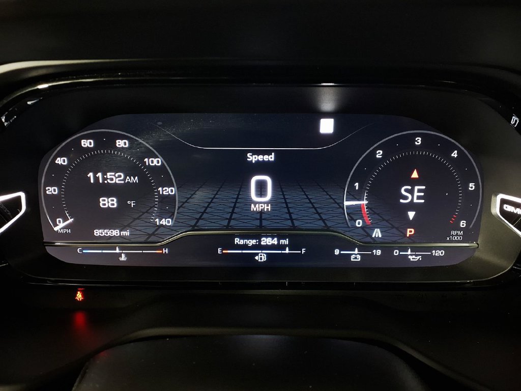 Used 2023 GMC Yukon Denali RWD image 17
