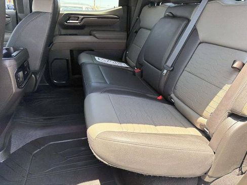 Used 2023 Chevrolet Silverado 1500 ZR2 w/ Technology Package AWD/4WD image 23