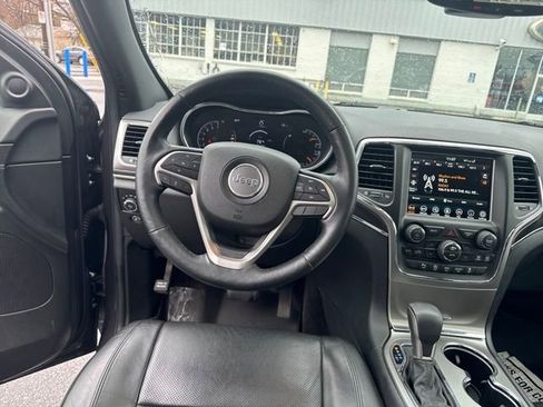 Used 2018 Jeep Grand Cherokee Limited w/ Luxury Group II image 13