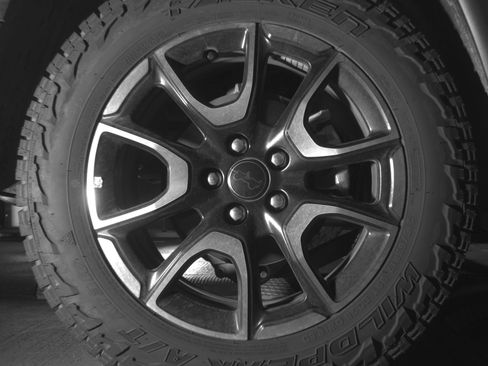 Used 2025 Jeep Compass Trailhawk AWD/4WD image 15