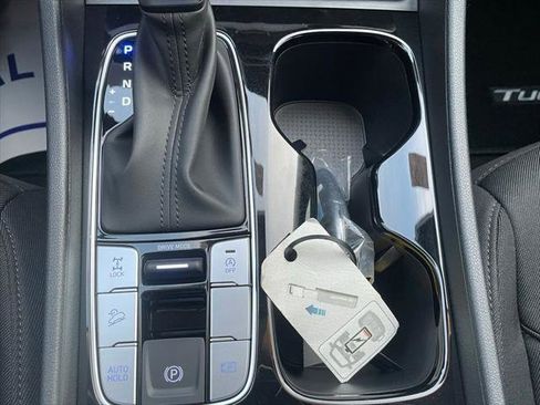 New 2026 Hyundai Tucson SE image 13