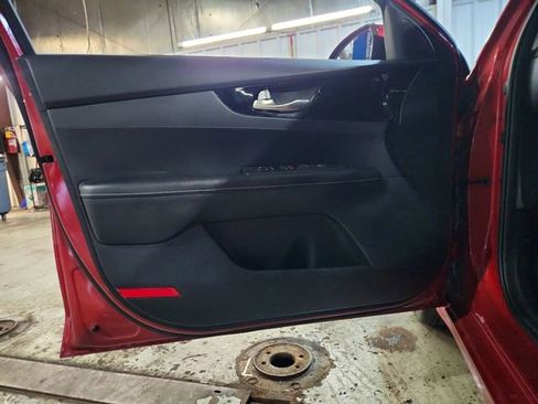 Used 2019 Kia Forte S w/ S Premium Package image 17