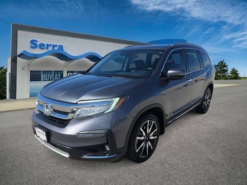 Used 2020 Honda Pilot Touring image 1