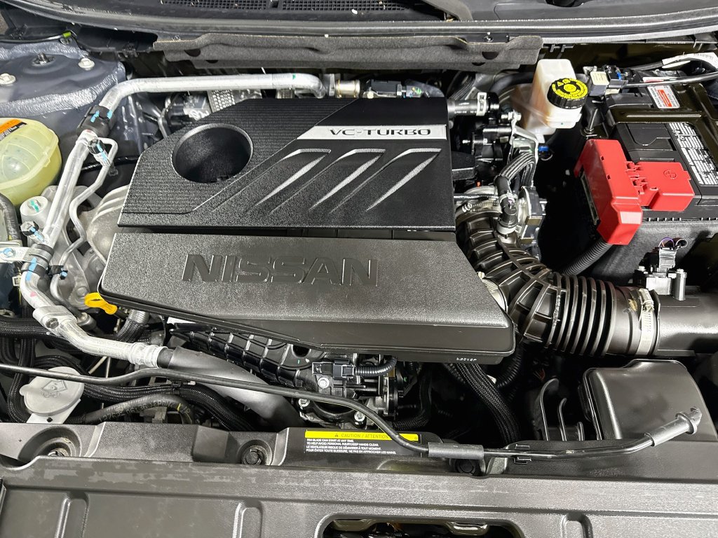 Certified 2025 Nissan Rogue SV FWD image 33