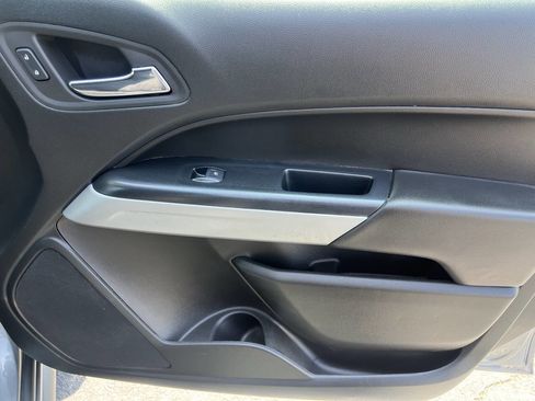 Used 2022 Chevrolet Colorado LT w/ Redline Special Edition RWD image 34