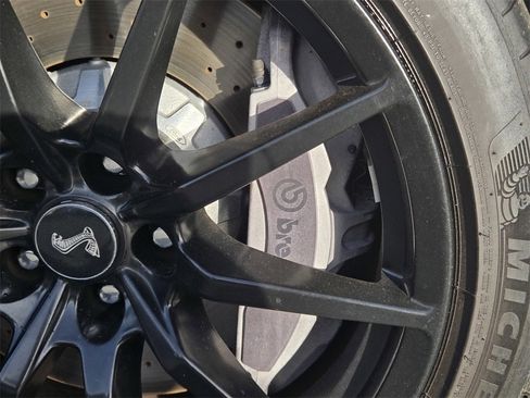 Used 2017 Ford Mustang Shelby GT350 image 10