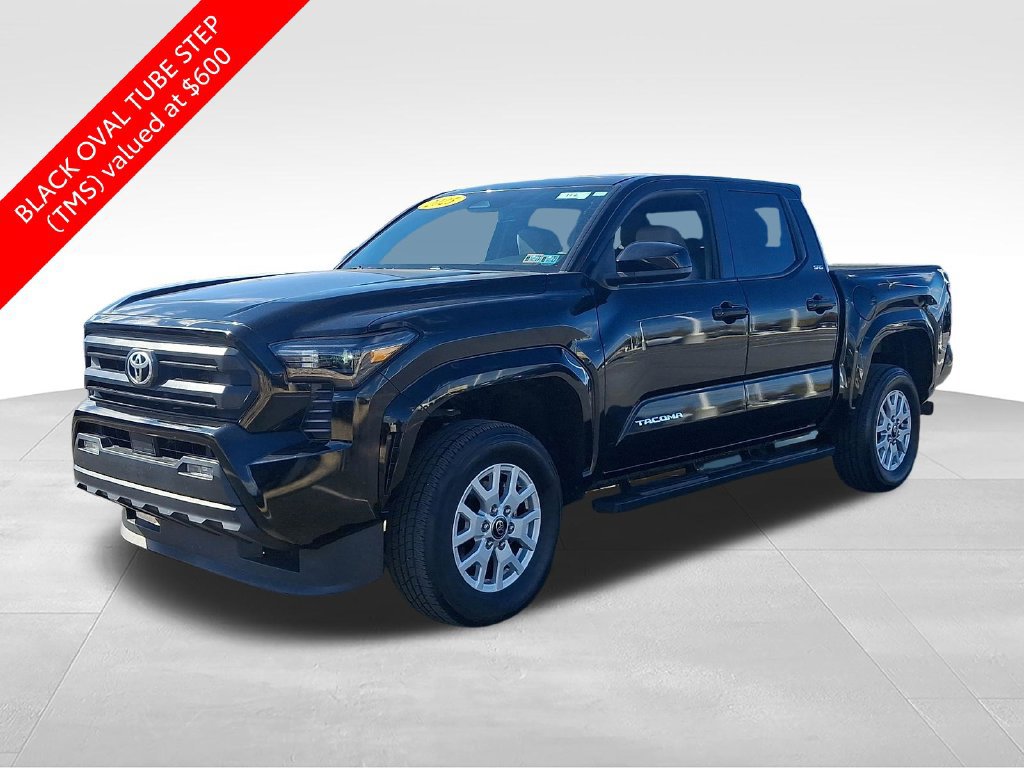 Certified 2025 Toyota Tacoma SR5 AWD/4WD image 5