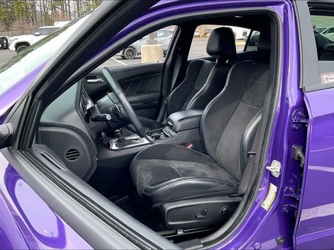 Used 2023 Dodge Charger R/T w/ Plus Group image 25