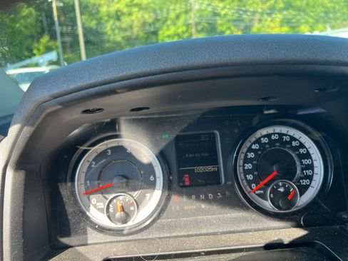 Used 2018 RAM 1500 Tradesman w/ Popular Equipment Group AWD/4WD image 4