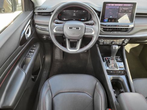 Used 2022 Jeep Compass Trailhawk w/ Trailhawk Elite Group image 14