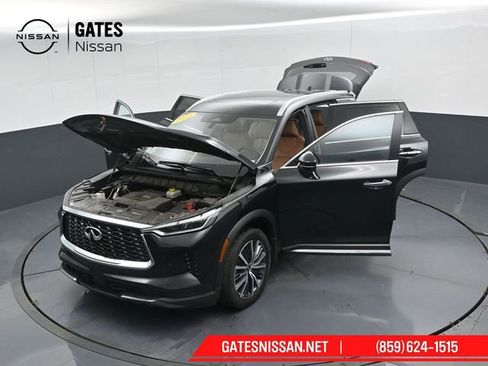 Used 2023 INFINITI QX60 Sensory w/ Cargo Package AWD/4WD image 58