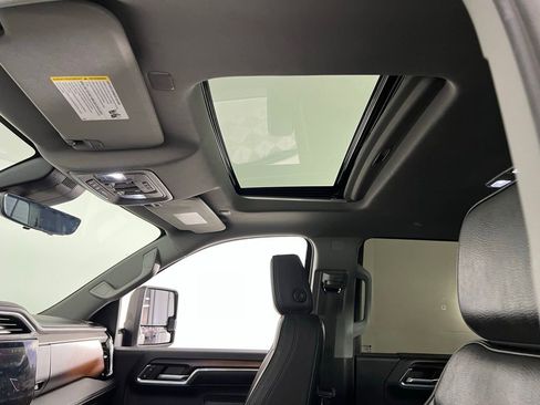 Used 2024 GMC Sierra 2500 Denali w/ Denali Reserve Package image 25