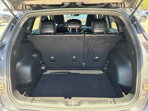 Used 2023 Jeep Compass Latitude AWD/4WD image 14