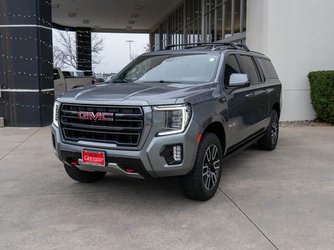 Used 2022 GMC Yukon XL AT4 w/ AT4 Premium Plus Package image 3